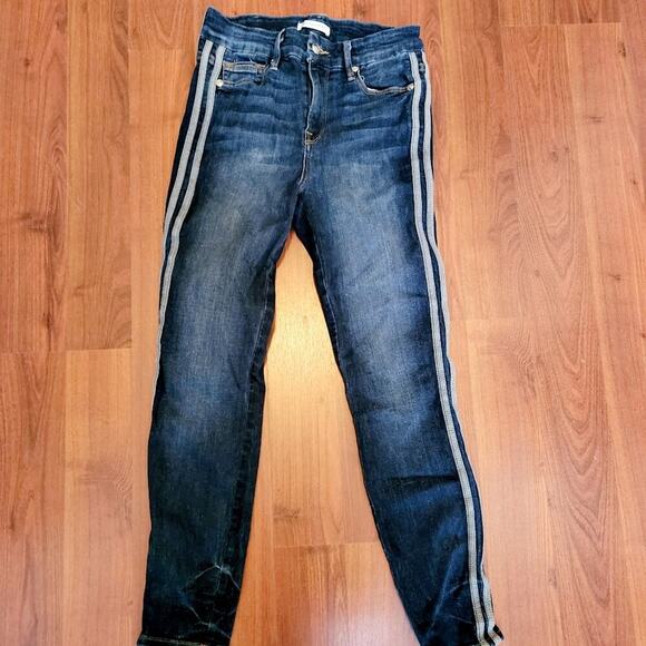 GOOD AMERICAN GOOD LEGS ACCENT STRIPE JEANS SIZE 26 - Picture 2 of 11